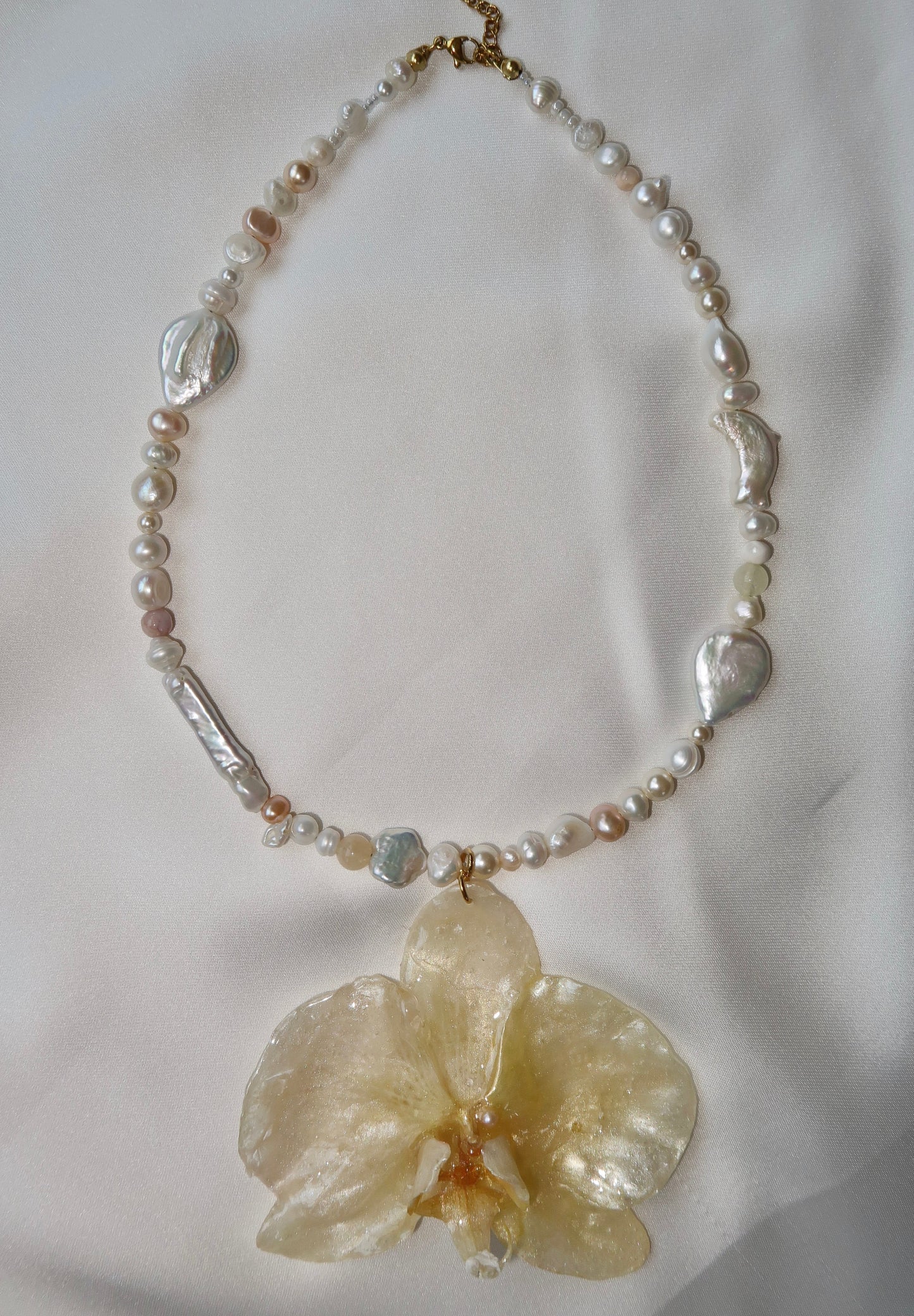 "EOS" Orchid Necklace